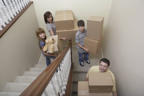 Packing and loading support for a van move